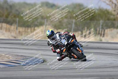 media/Dec-01-2025-Moto Forza (Mon) [[2daa91e15f]]/1-Advanced Group/Session 3 (Turn 3)/